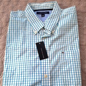 NWT Tommy Hilfiger Shirt